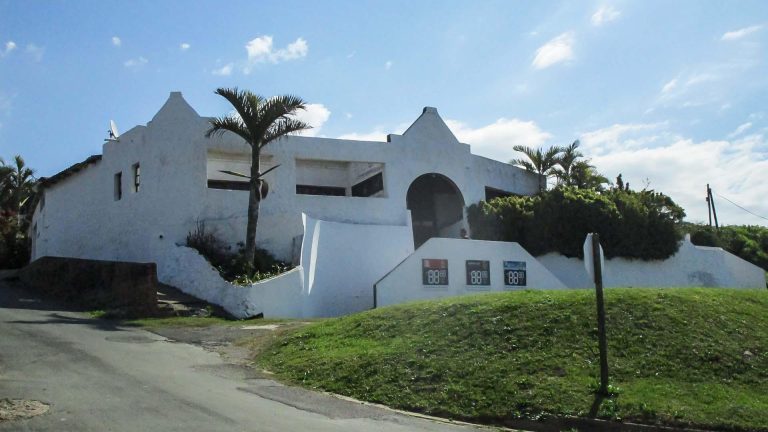 Ifafa Beach Hotel front view 768x432