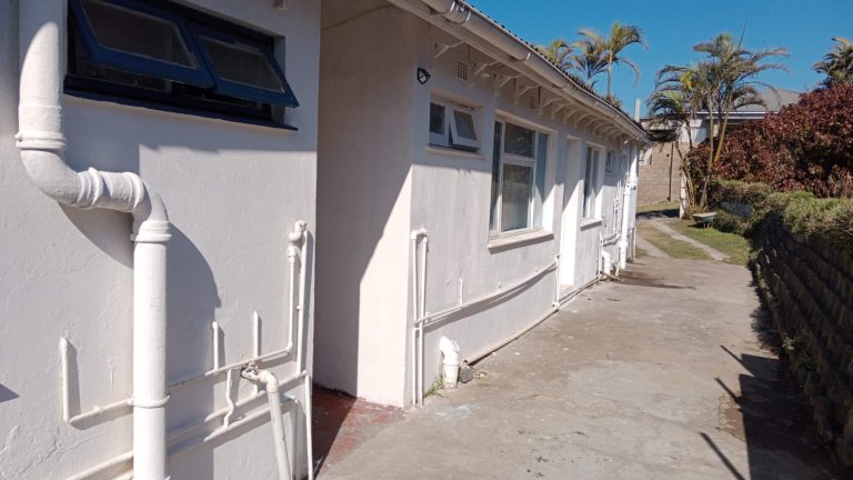 The driveway entrance to room 17 at Ifafa Beach Hotel 768x432